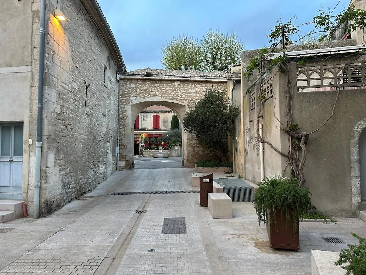 Charming Flat In The Historic Center Of Saint-Remy Apartment
